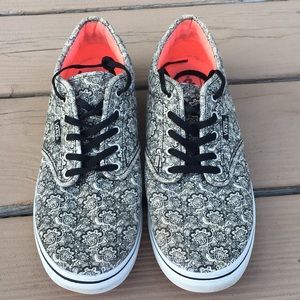 Vans Women’s Sneaker size 9